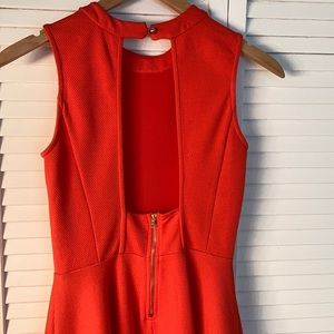 ❤️Coral openback dress with gold zippers